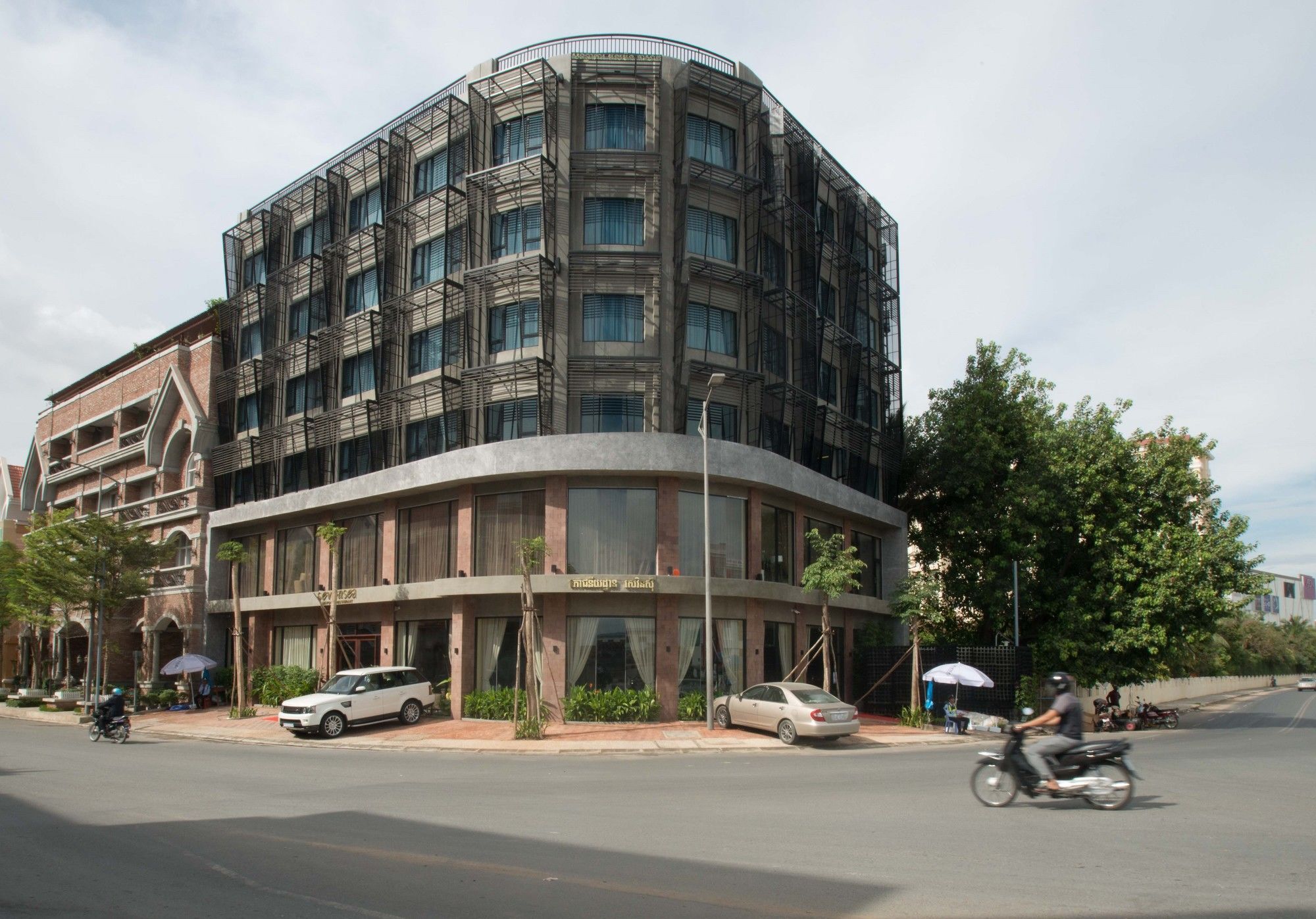 阿尔蒙巴塞河酒店 金边 外观 照片