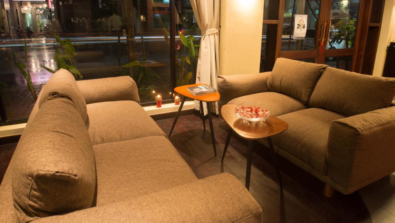 阿尔蒙巴塞河酒店 金边 外观 照片